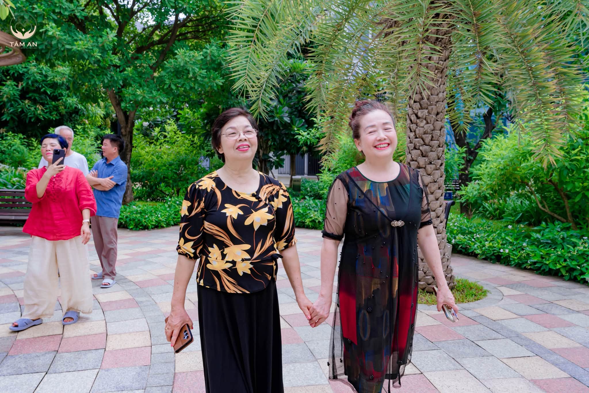 KHOẢNH KHẮC TẠI TÂM AN